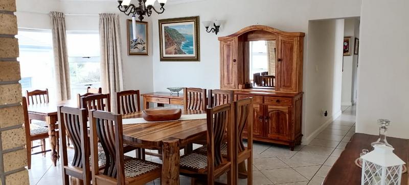 6 Bedroom Property for Sale in Reebok Western Cape